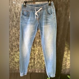 NWOT Juniors Jean Joggers Sky Blue Large
